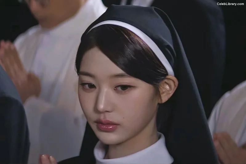Jang Won-young  장원영 WONYOUNG photo 18 of 5846