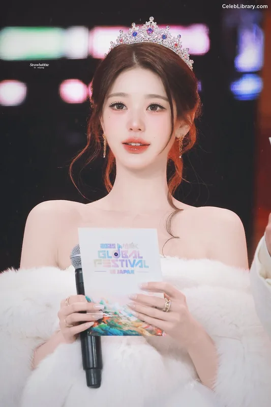 Jang Won-young  장원영 WONYOUNG photo 17 of 5846