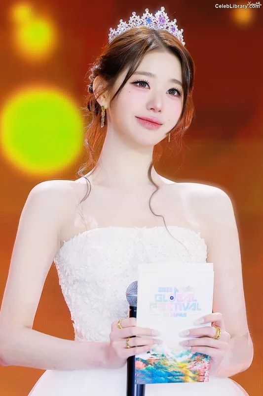 Jang Won-young  장원영 WONYOUNG photo 21 of 5846