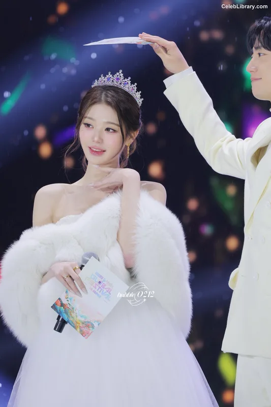 Jang Won-young  장원영 WONYOUNG photo 11 of 5846