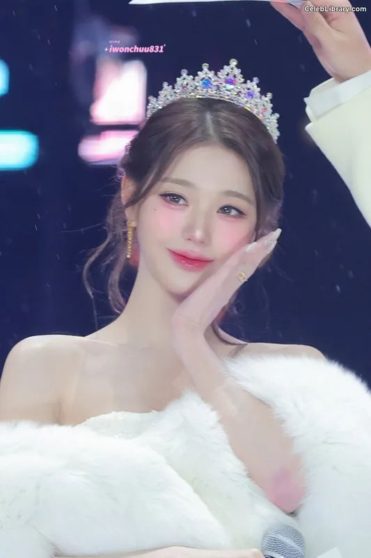 Jang Won-young  장원영 WONYOUNG photo 12 of 5846