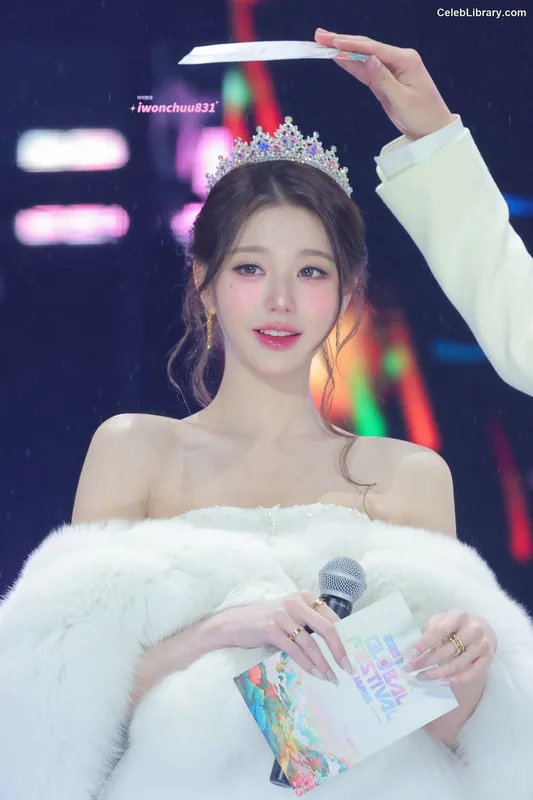 Jang Won-young  장원영 WONYOUNG photo 13 of 5846