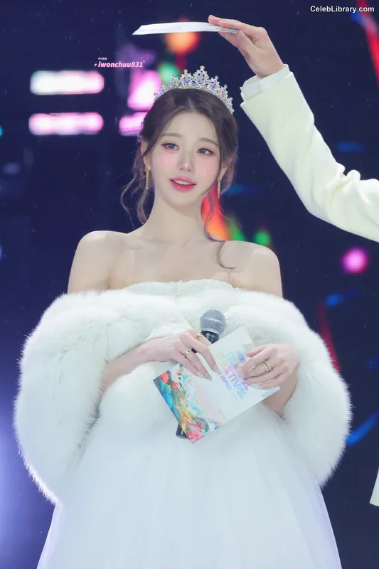 Jang Won-young  장원영 WONYOUNG photo 14 of 5846