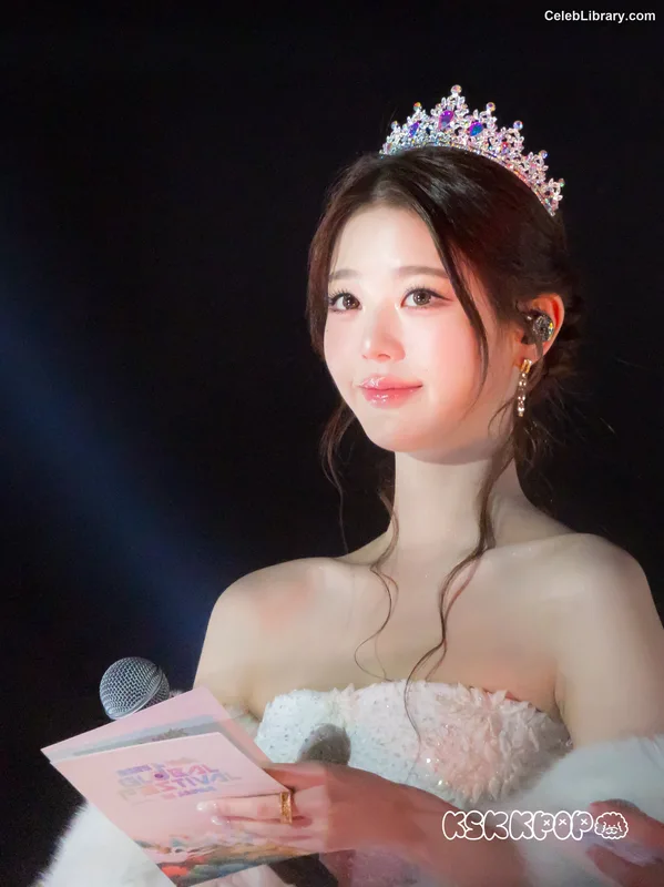 Jang Won-young  장원영 WONYOUNG photo 19 of 5846