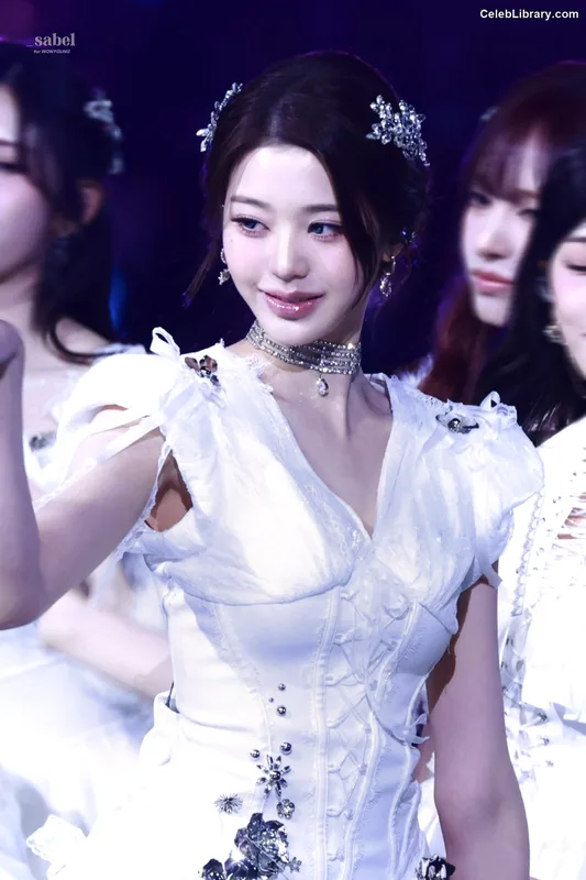 Jang Won-young  장원영 WONYOUNG photo 6 of 5846