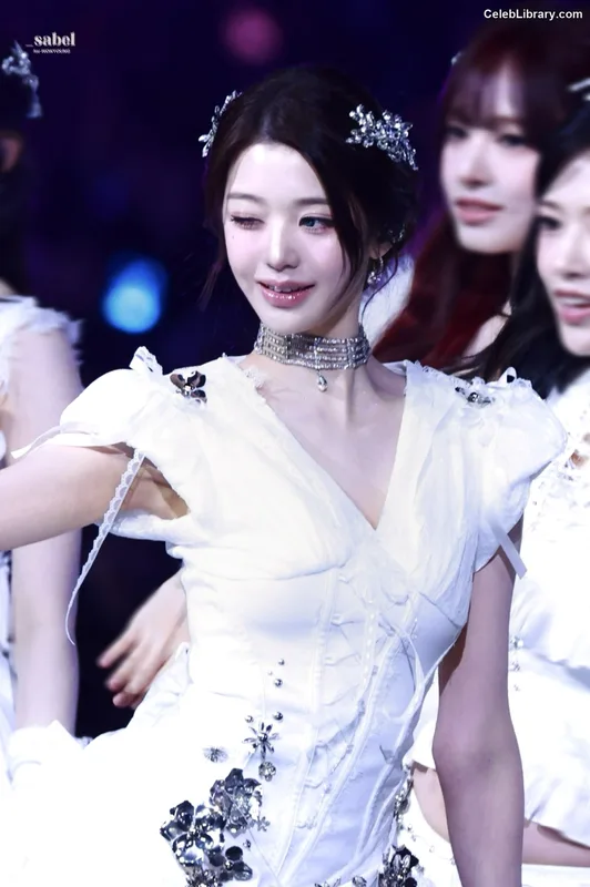 Jang Won-young  장원영 WONYOUNG photo 7 of 5846