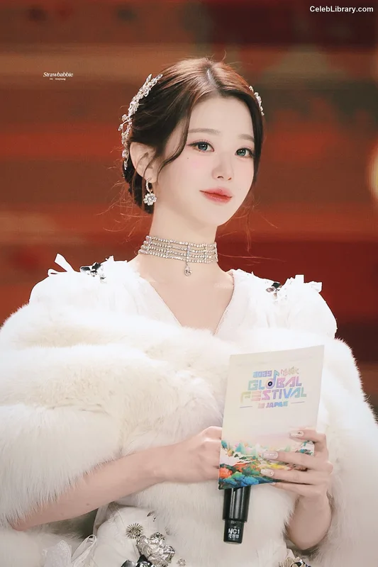 Jang Won-young  장원영 WONYOUNG photo 14 of 5846