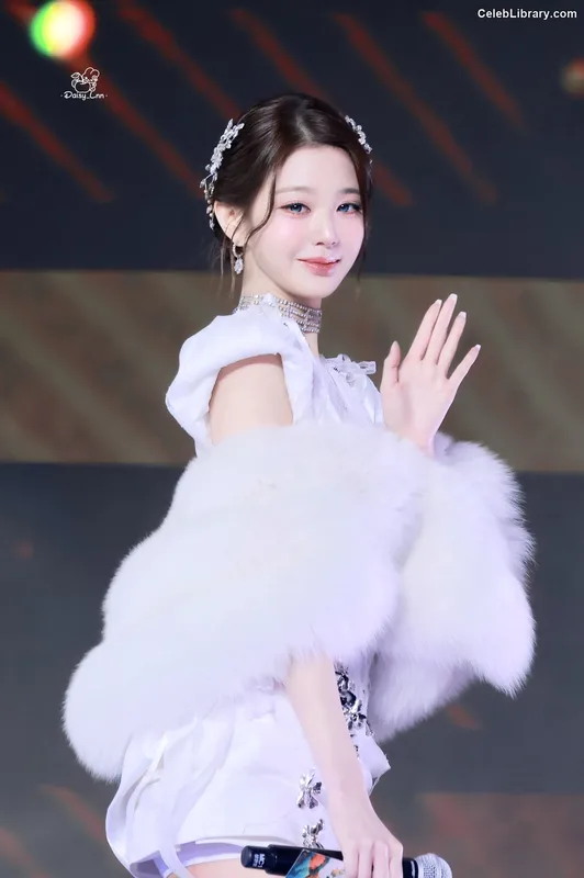 Jang Won-young  장원영 WONYOUNG photo 16 of 5846