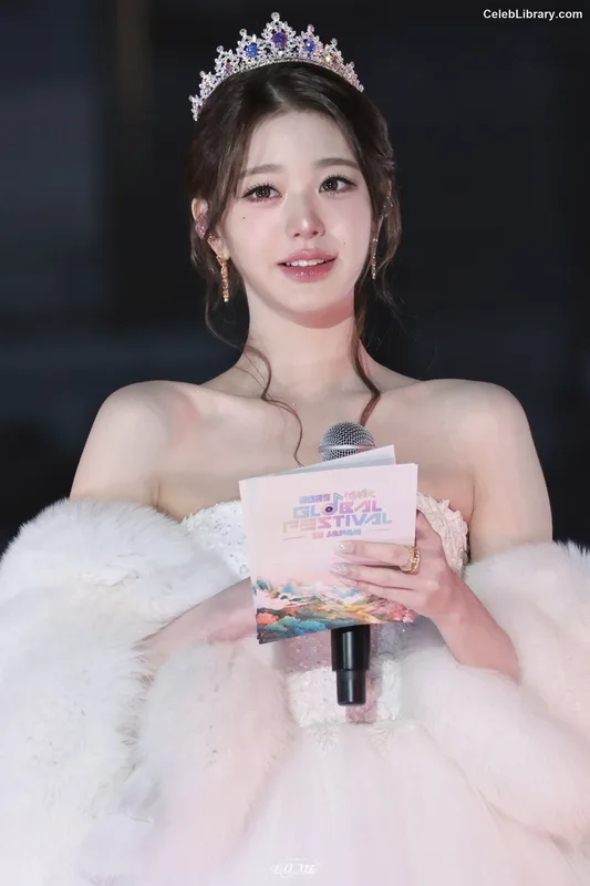Jang Won-young 장원영 WONYOUNG photo 8 of 5846