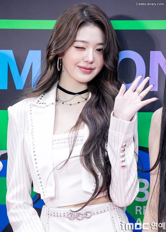 Jang Won-young 장원영 WONYOUNG photo 3 of 5846