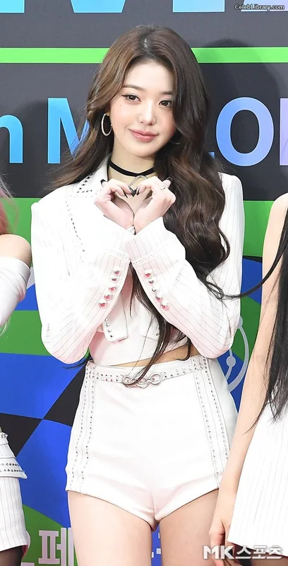 Jang Won-young 장원영 WONYOUNG photo 10 of 5846