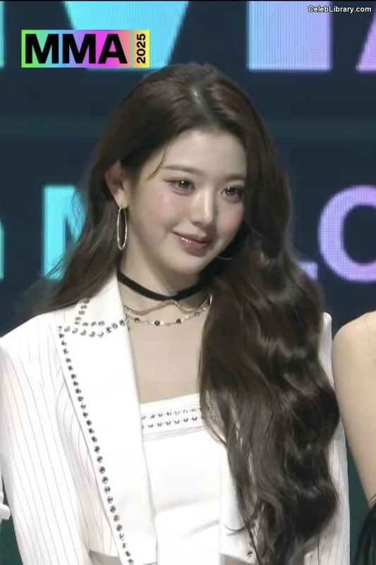 Jang Won-young 장원영 WONYOUNG photo 18 of 5846