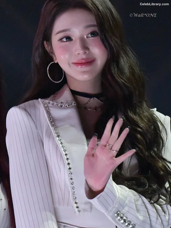 Jang Won-young  장원영 WONYOUNG photo 9 of 5846