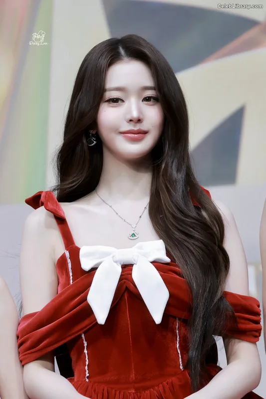Jang Won-young  장원영 WONYOUNG photo 16 of 5846