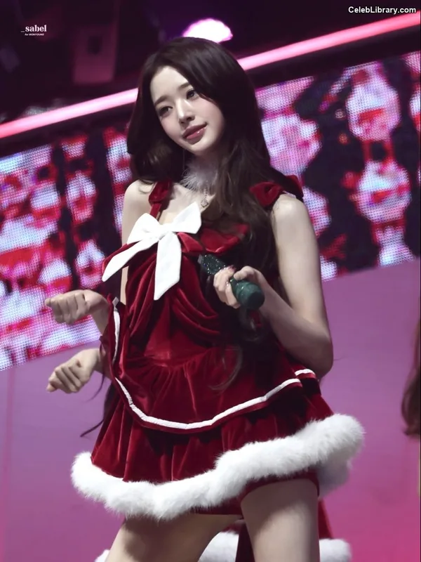 Jang Won-young  장원영 WONYOUNG photo 7 of 5846