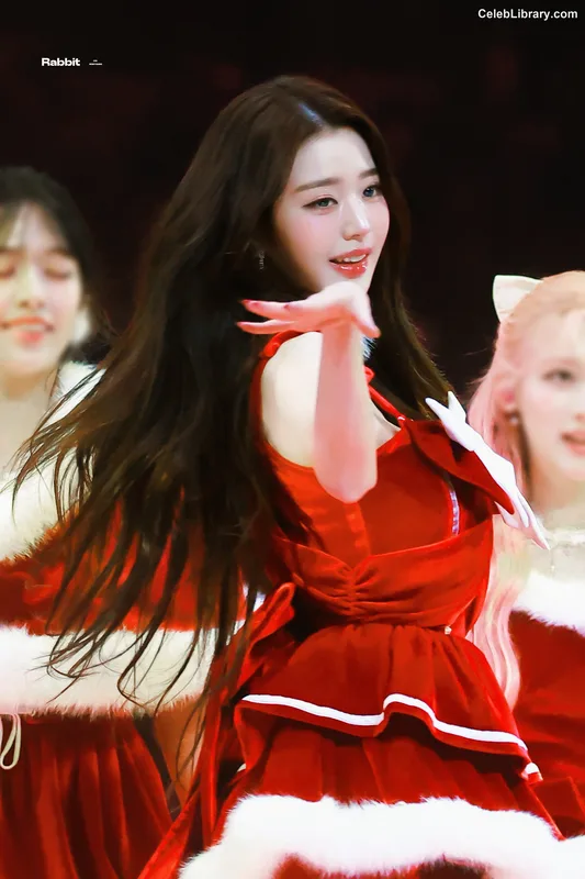 Jang Won-young  장원영 WONYOUNG photo 14 of 5846