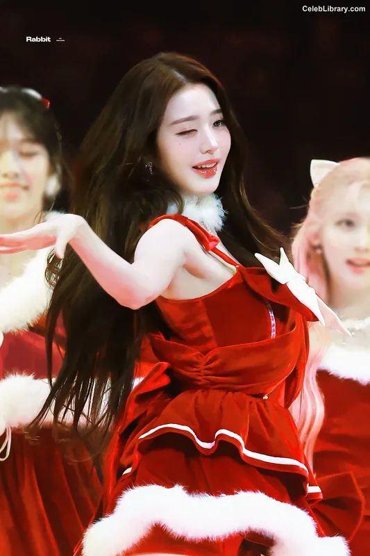 Jang Won-young  장원영 WONYOUNG photo 15 of 5846
