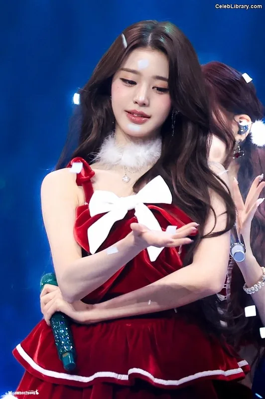 Jang Won-young  장원영 WONYOUNG photo 17 of 5846