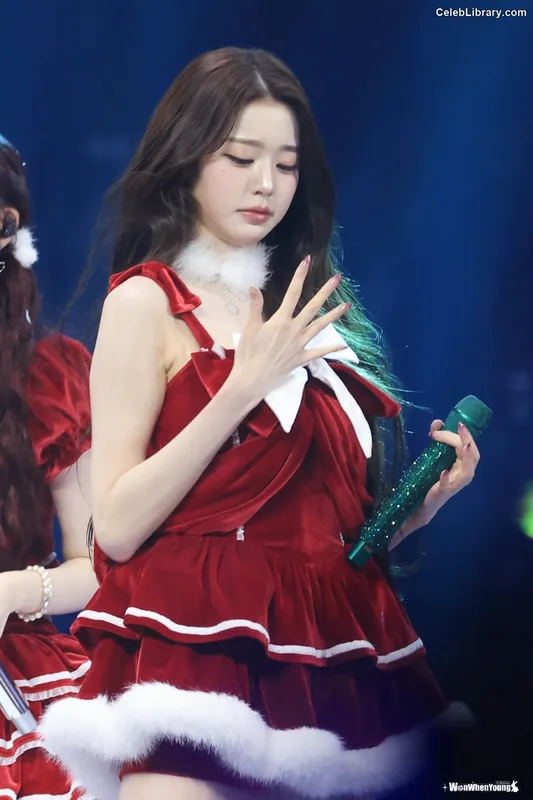 Jang Won-young  장원영 WONYOUNG photo 21 of 5846
