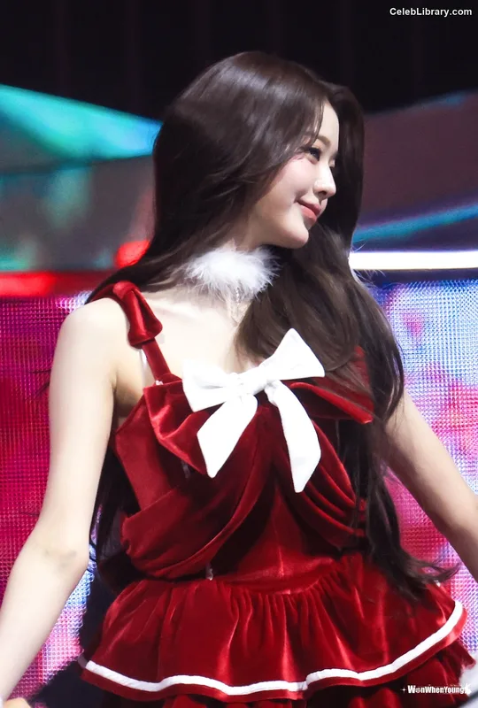 Jang Won-young  장원영 WONYOUNG photo 23 of 5846