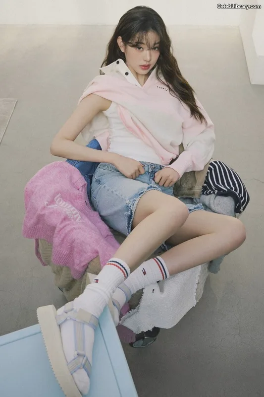 Jang Won-young  장원영 WONYOUNG photo 14 of 5846