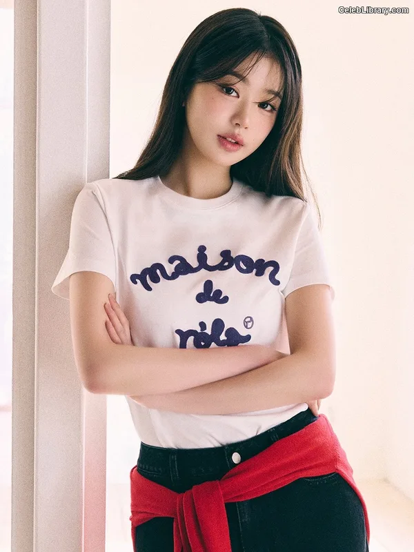 Jang Won-young  장원영 WONYOUNG photo 2 of 5846