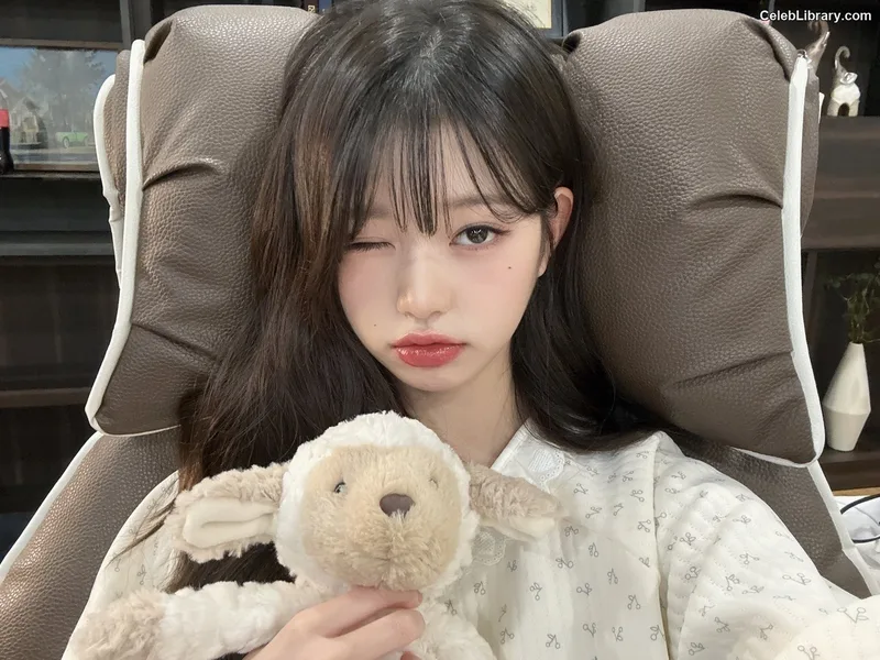 Jang Won-young  장원영 WONYOUNG photo 16 of 5846