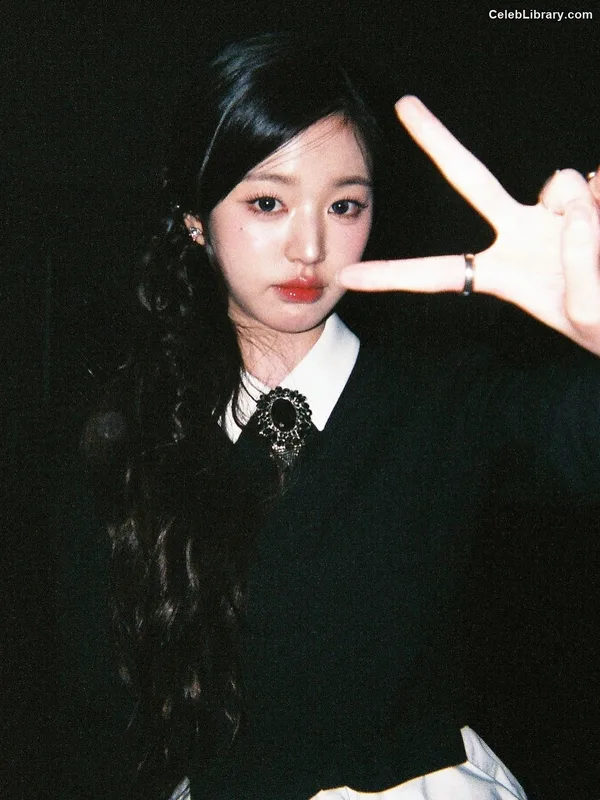 Jang Won-young  장원영 WONYOUNG photo 23 of 5846