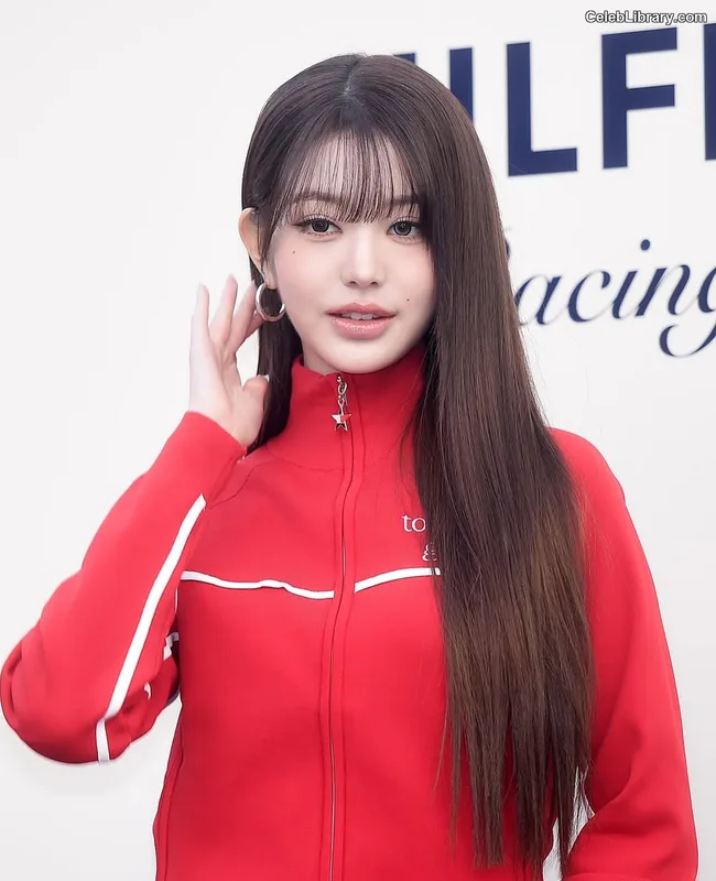 Jang Won-young  장원영 WONYOUNG photo 20 of 5846