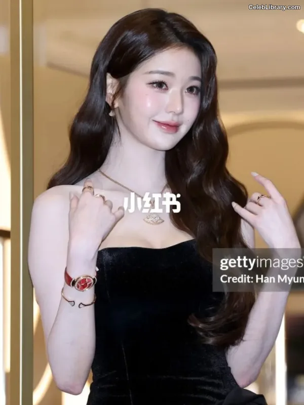 Jang Won-young  장원영 WONYOUNG photo 9 of 5846