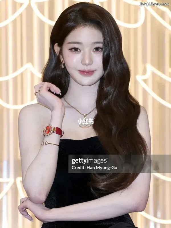 Jang Won-young  장원영 WONYOUNG photo 20 of 5846