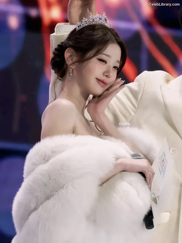 Jang Won-young  장원영 WONYOUNG photo 7 of 5846
