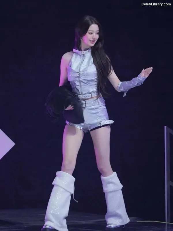 Jang Won-young  장원영 WONYOUNG photo 12 of 5846