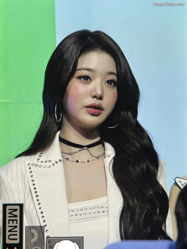 Jang Won-young  장원영 WONYOUNG photo 23 of 5846
