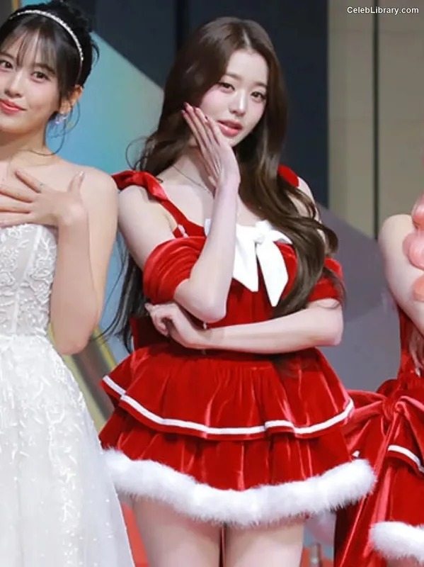 Jang Won-young  장원영 WONYOUNG photo 2 of 5846