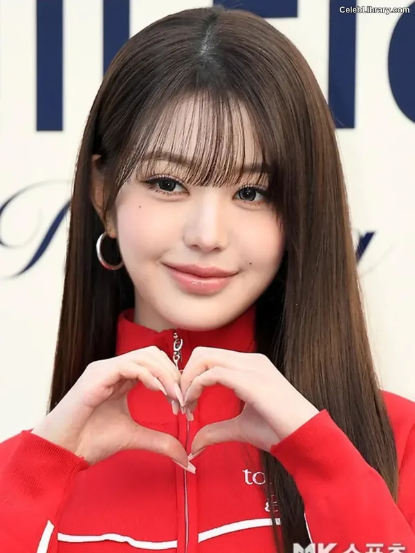 Jang Won-young  장원영 WONYOUNG photo 17 of 5846