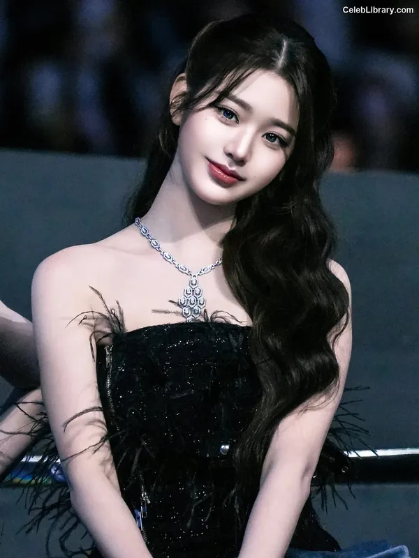 Jang Won-young  장원영 WONYOUNG photo 24 of 5846