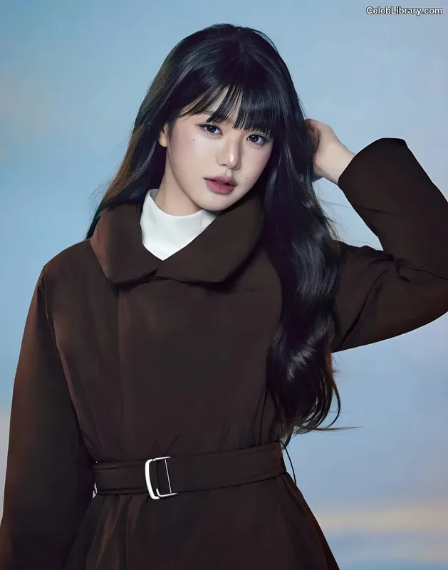 Jang Won-young  장원영 WONYOUNG photo 2 of 5846
