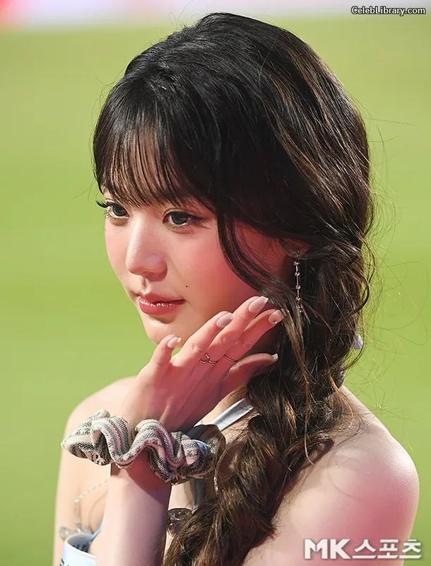 Jang Won-young  장원영 WONYOUNG photo 9 of 5846