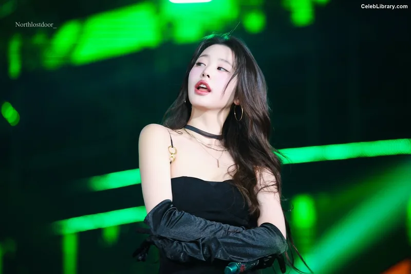 Jang Won-young  장원영 WONYOUNG photo 15 of 5846