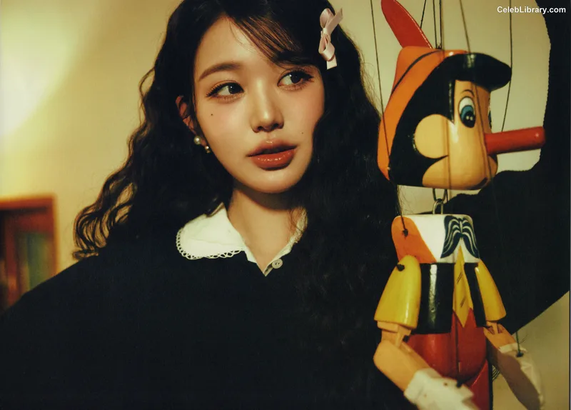 Jang Won-young  장원영 WONYOUNG photo 11 of 5846