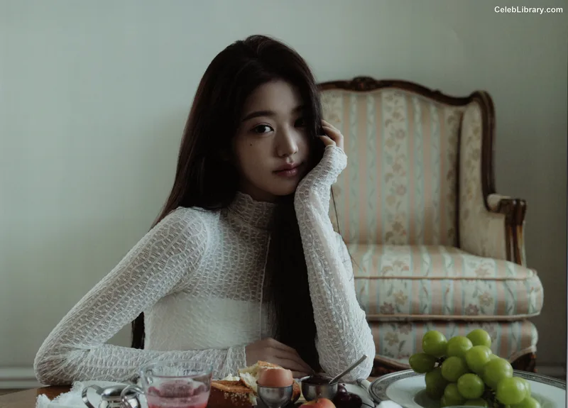 Jang Won-young  장원영 WONYOUNG photo 2 of 5846