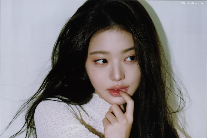 Jang Won-young  장원영 WONYOUNG photo 23 of 5846