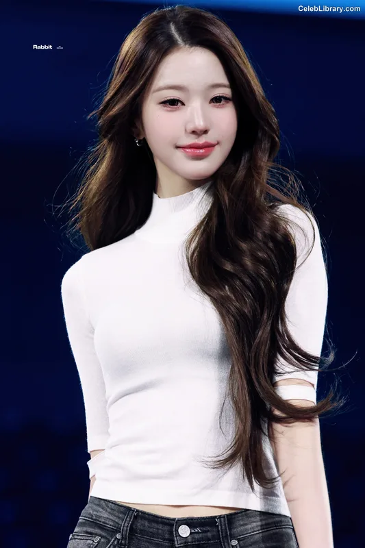 Jang Won-young  장원영 WONYOUNG photo 5 of 5846