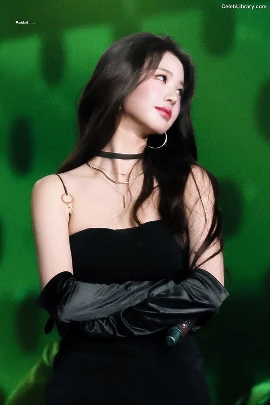 Jang Won-young  장원영 WONYOUNG photo 13 of 5846