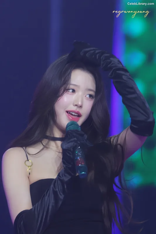 Jang Won-young  장원영 WONYOUNG photo 17 of 5846
