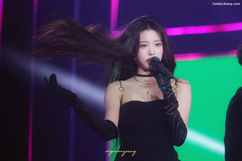 Jang Won-young  장원영 WONYOUNG photo 18 of 5846