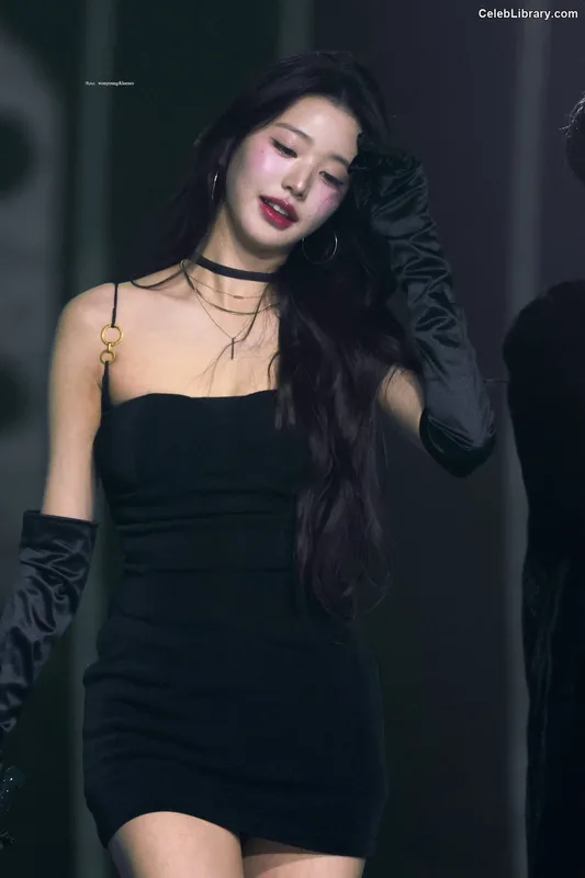 Jang Won-young  장원영 WONYOUNG photo 5 of 5846