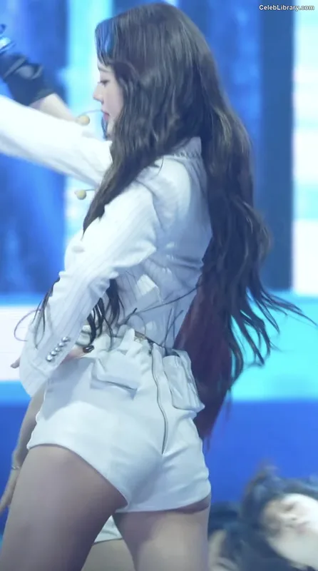 Jang Won-young  장원영 WONYOUNG photo 11 of 5846