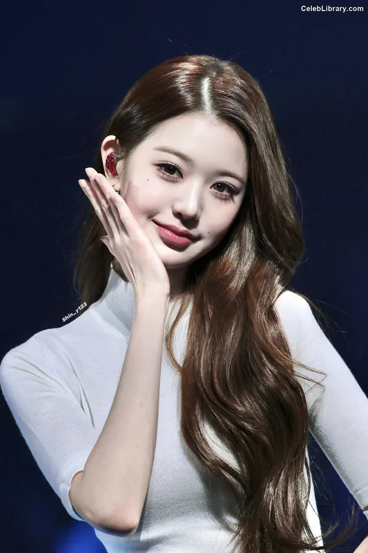 Jang Won-young  장원영 WONYOUNG photo 14 of 5846